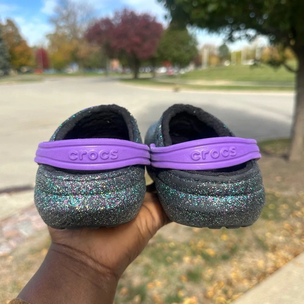 CROCS KIDS CLASSIC LINED GLITTER CLOGS‎ Size J 5